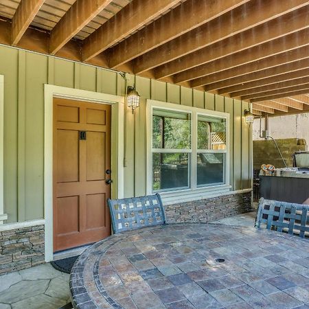 Rustic Oakhurst Retreat Less Than 4 Mi To Bass Lake! Vila Exterior foto