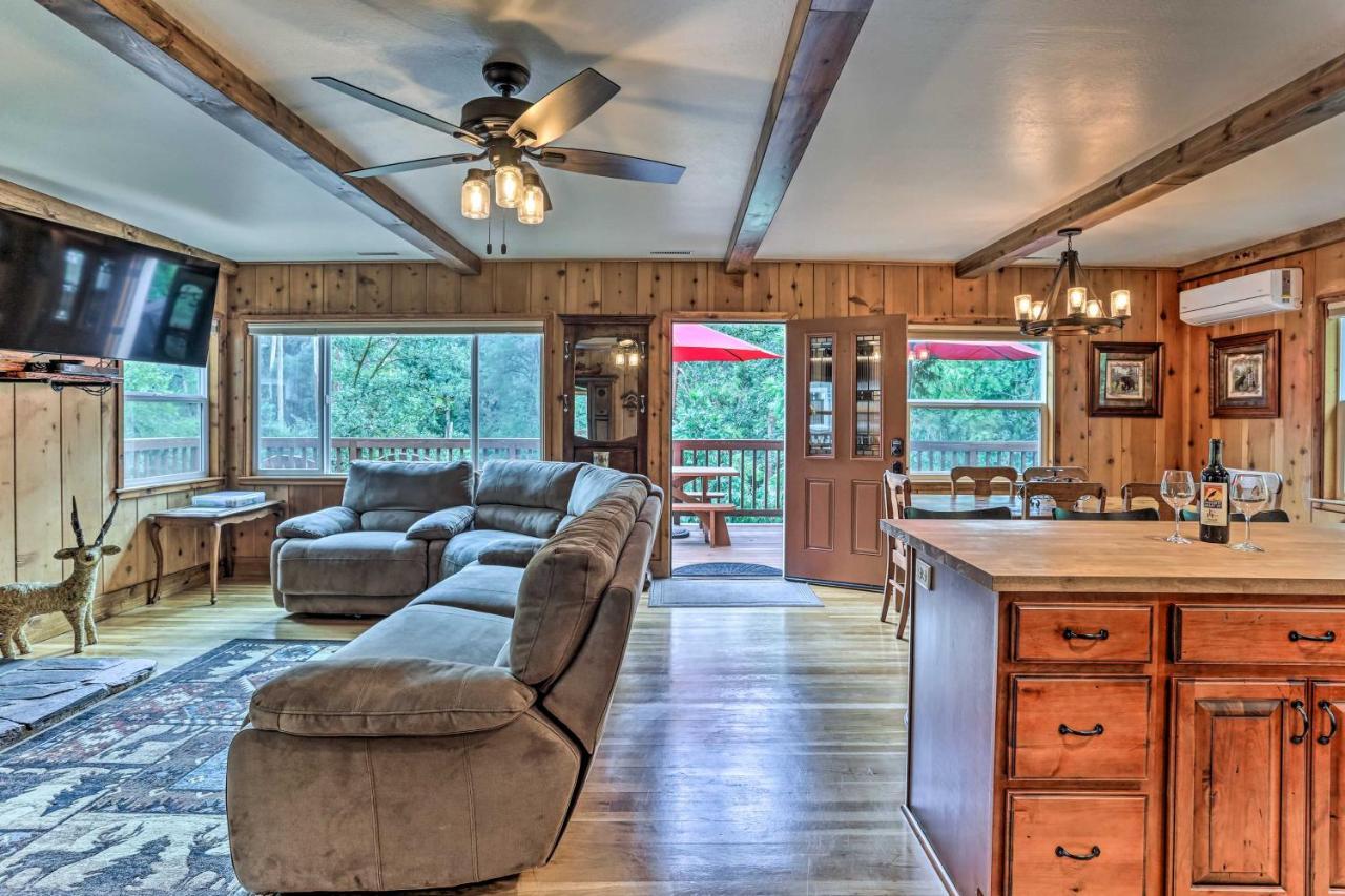 Rustic Oakhurst Retreat Less Than 4 Mi To Bass Lake! Vila Exterior foto