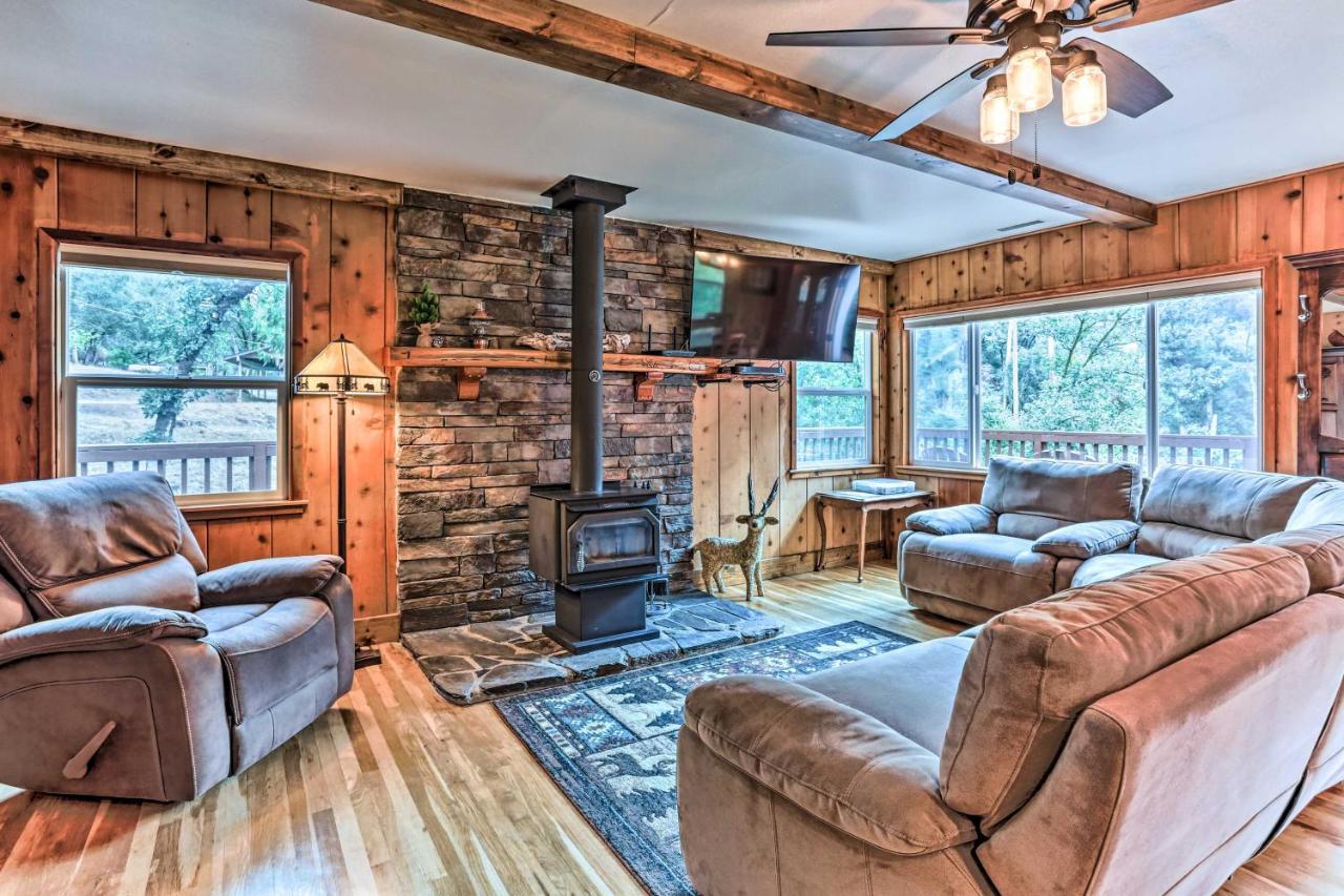 Rustic Oakhurst Retreat Less Than 4 Mi To Bass Lake! Vila Exterior foto